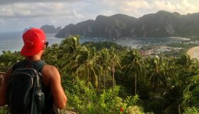 Backpacker Halong Bay